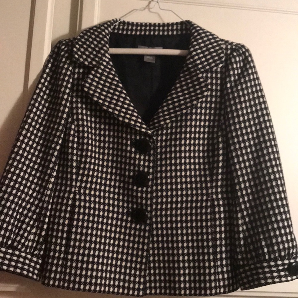 Ann Taylor crop blazer